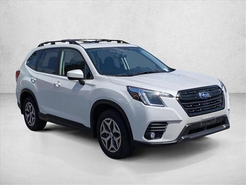 Crystal White Pearl 2024 Subaru Forester Premium