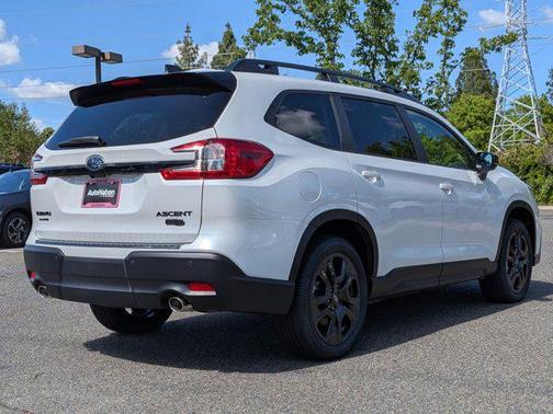 Crystal White Pearl 2026 Subaru Ascent Onyx Edition Touring 7-Passenger