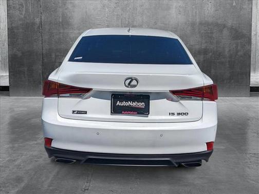 2018 Lexus IS 300 Base