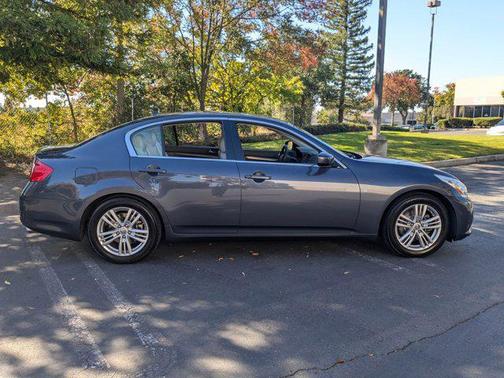 2012 INFINITI G37 Journey