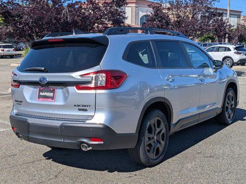 Ice Silver Metallic 2026 Subaru Ascent Onyx Edition Touring 7-Passenger