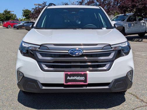 Crystal White Pearl 2026 Subaru Forester Premium