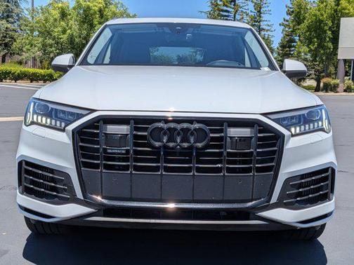Carrara White 2023 Audi Q7 55 Prestige