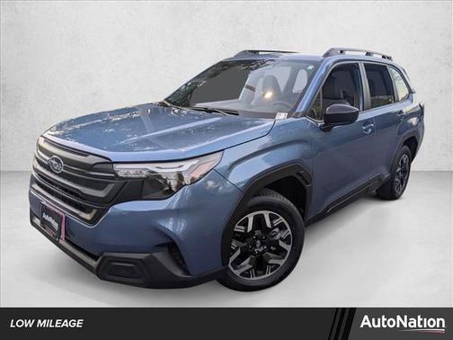 2025 Subaru Forester Base