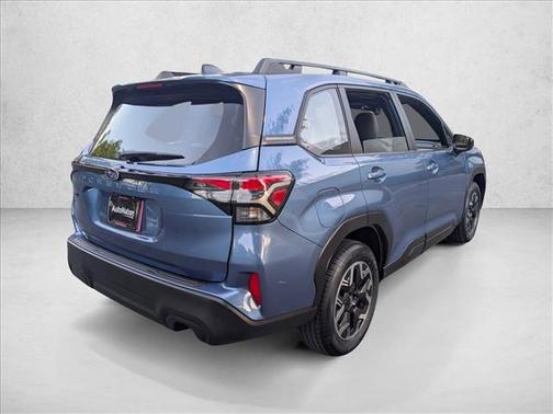 2025 Subaru Forester Base