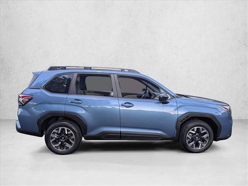 2025 Subaru Forester Base