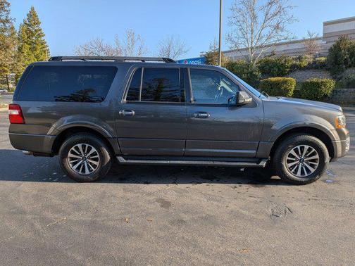 2017 Ford Expedition EL XLT