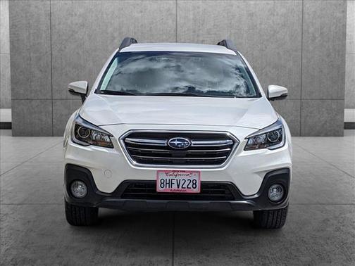 Photo 2 of 24 of 2019 Subaru Outback 2.5i Limited