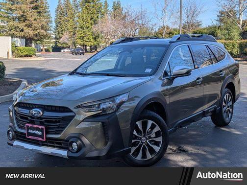 2023 Subaru Outback Touring