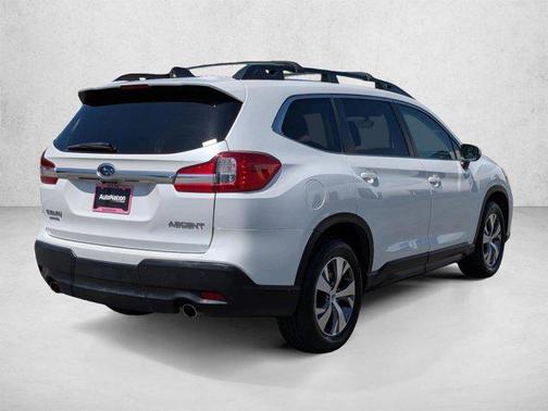 Crystal White Pearl 2022 Subaru Ascent Premium 7-Passenger