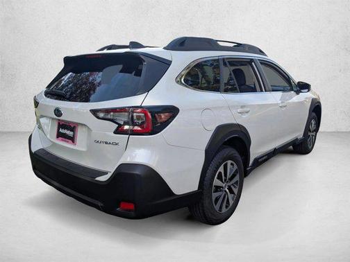 Crystal White Pearl 2025 Subaru Outback Premium