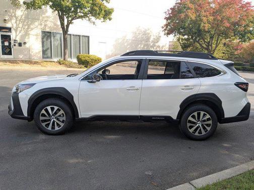 Crystal White Pearl 2025 Subaru Outback Premium