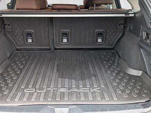 2022 Subaru Outback Touring