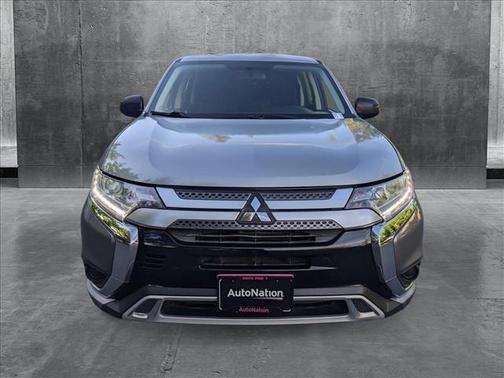2020 Mitsubishi Outlander ES