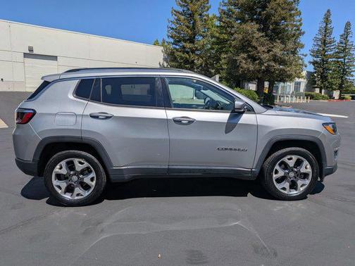 Billet Silver Metallic Clearcoat 2021 Jeep Compass Limited