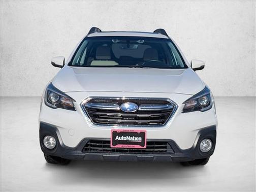 Crystal White Pearl 2018 Subaru Outback 2.5i Limited