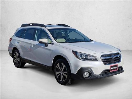 Crystal White Pearl 2018 Subaru Outback 2.5i Limited