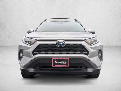 2020 Toyota RAV4 Hybrid XLE