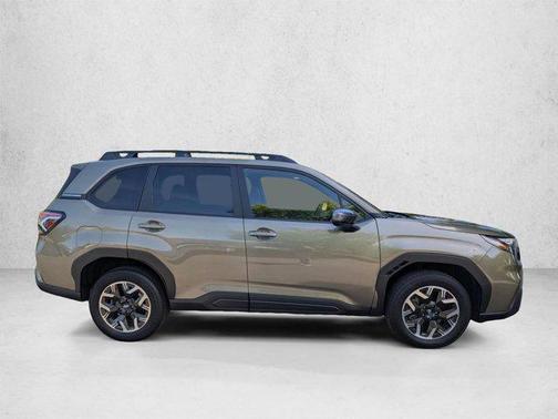 Autumn Green Metallic 2025 Subaru Forester Premium
