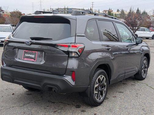 Magnetite Gray Metallic 2026 Subaru Forester Premium