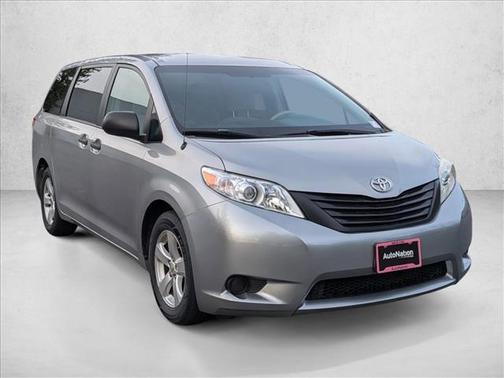 2013 Toyota Sienna SE