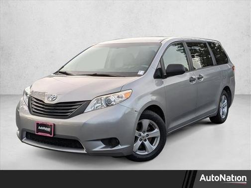 2013 Toyota Sienna SE