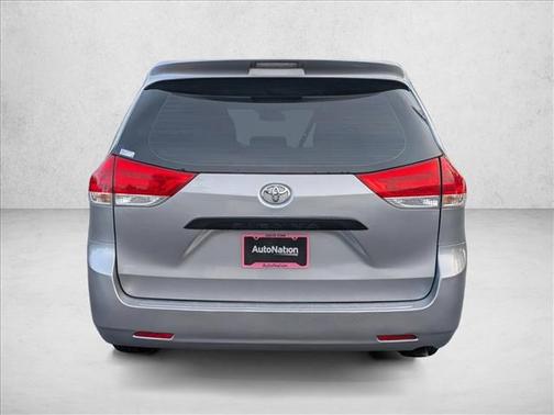 2013 Toyota Sienna SE