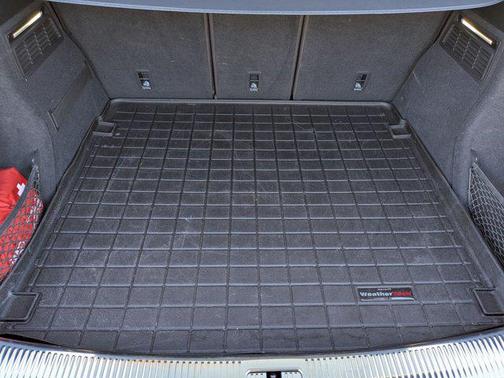 Daytona Gray Pearl Effect 2024 Audi SQ5 3.0T Premium Plus