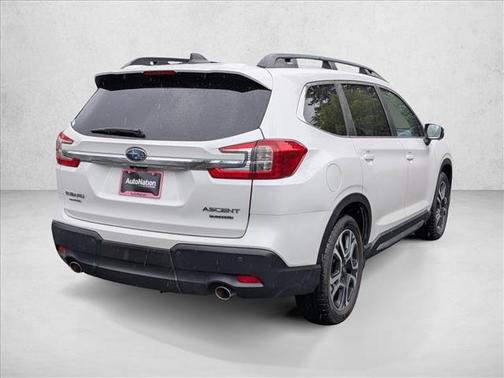 Crystal White Pearl 2023 Subaru Ascent Limited 7-Passenger