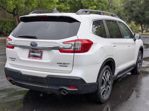 Crystal White Pearl 2023 Subaru Ascent Limited 7-Passenger