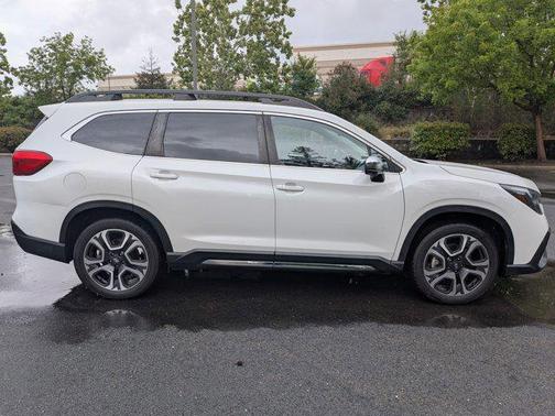 Crystal White Pearl 2023 Subaru Ascent Limited 7-Passenger