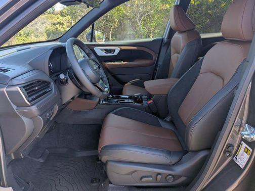 Magnetite Gray Metallic 2026 Subaru Forester Touring