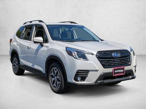 Crystal White Pearl 2024 Subaru Forester Premium