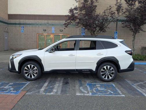 Crystal White Pearl 2025 Subaru Outback Limited