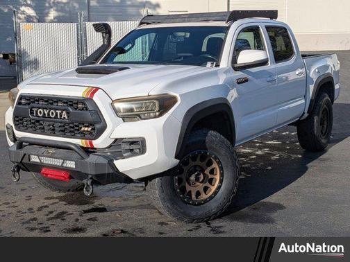 2017 Toyota Tacoma TRD Sport