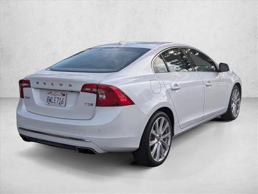 2017 Volvo S60 Inscription T5 Platinum