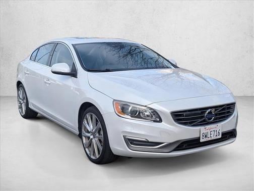 2017 Volvo S60 Inscription T5 Platinum