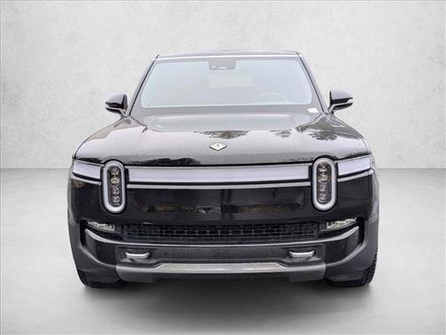 2024 Rivian R1S Adventure