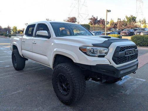 2017 Toyota Tacoma TRD Sport