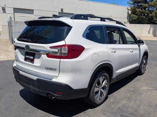 2024 Subaru Ascent Premium 7-Passenger