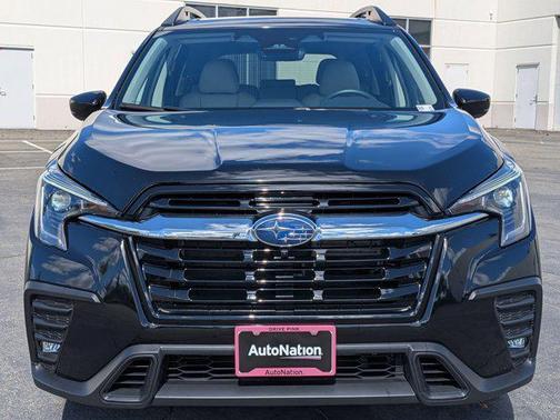 Crystal Black Silica 2024 Subaru Ascent Limited 8-Passenger