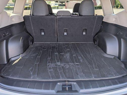 Crystal White Pearl 2024 Subaru Forester Premium