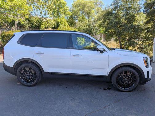 Glacial White Pearl 2021 Kia Telluride SX