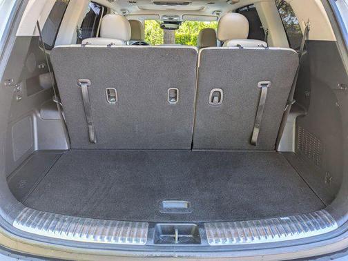 Glacial White Pearl 2021 Kia Telluride SX