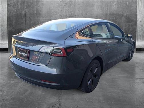 2022 Tesla Model 3 Standard Range