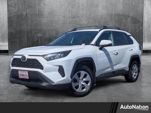 2020 Toyota RAV4 LE