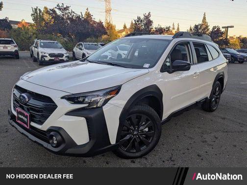 Crystal White Pearl 2025 Subaru Outback Onyx Edition XT