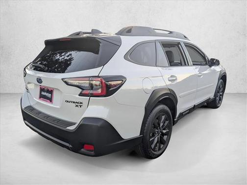 Crystal White Pearl 2025 Subaru Outback Onyx Edition XT