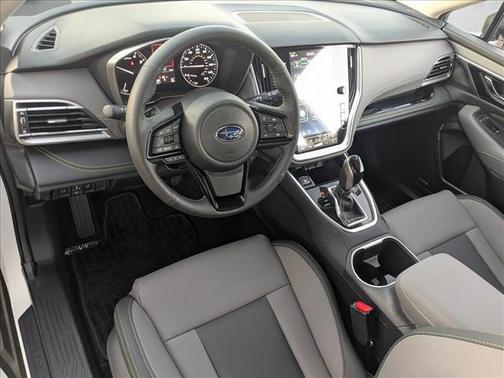 Crystal White Pearl 2025 Subaru Outback Onyx Edition XT