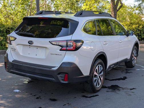 Crystal White Pearl 2020 Subaru Outback Premium